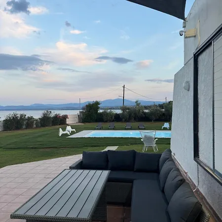 το κτήμα του γιατρού χαλκίδα Faros (Evia)